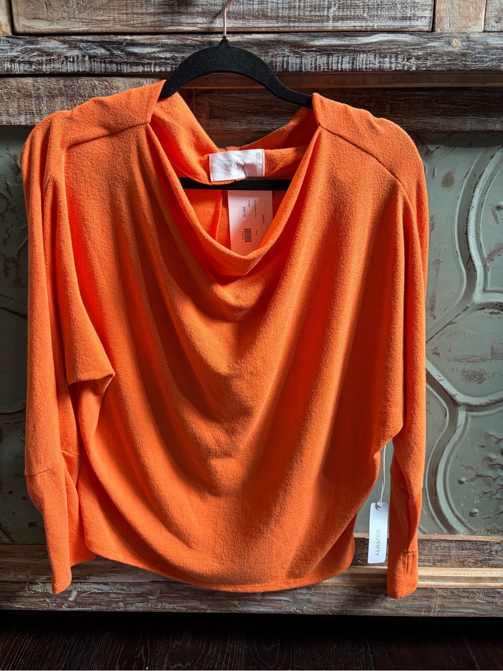 SIX / FIFTY Anywhere Top in Orange